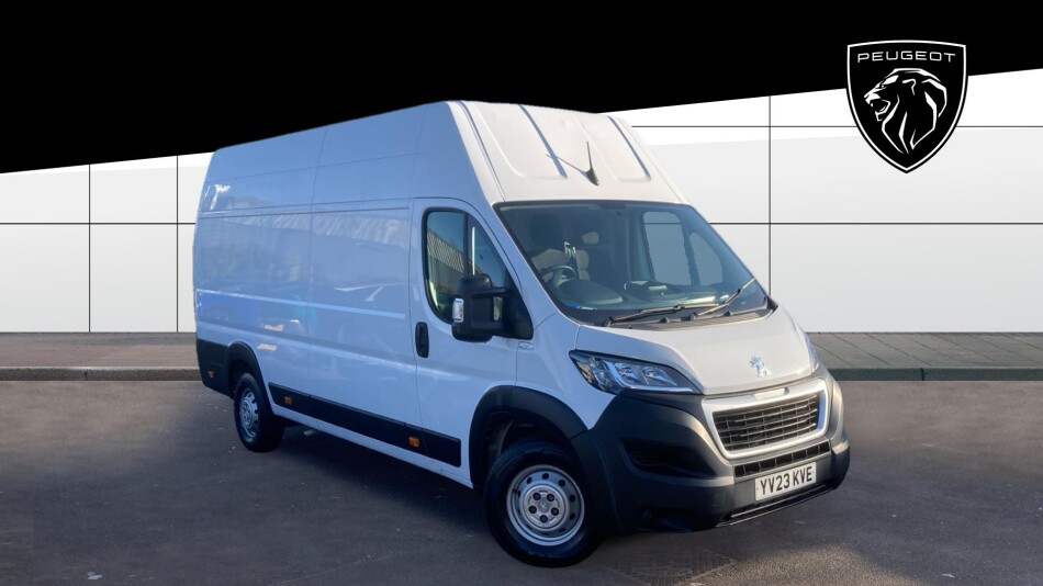 Peugeot Boxer 435 L4 Diesel 2.2 BlueHDi H3 Professional Premium+ Van 140ps